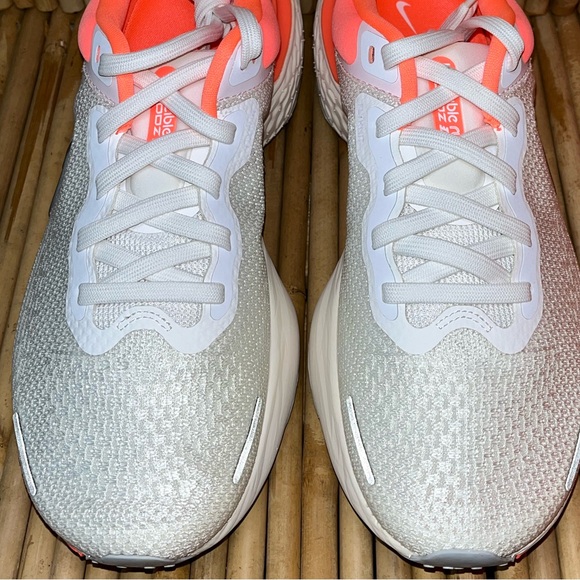 WOMENS ZOOMX INVINCIBLE RUN FK SKOE, W12 - Picture 7 of 13